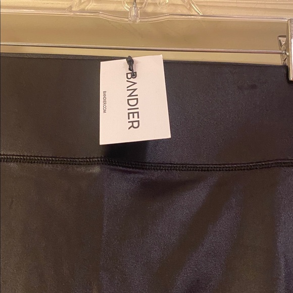 Bandier Center Stage Black Shine Leggings Sz S.  NWT.  Box21 - Picture 2 of 5